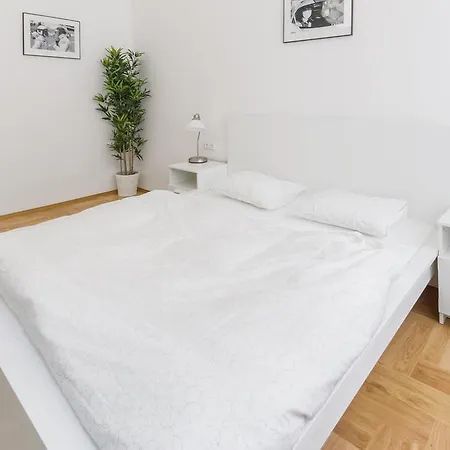 Apartment Jindrisska Prague Exterior photo